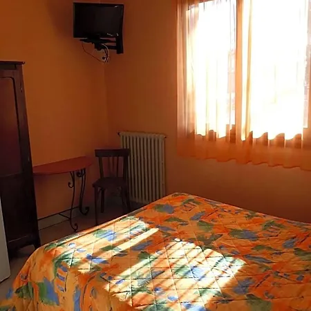 Le Relais De Boralde Szálloda *